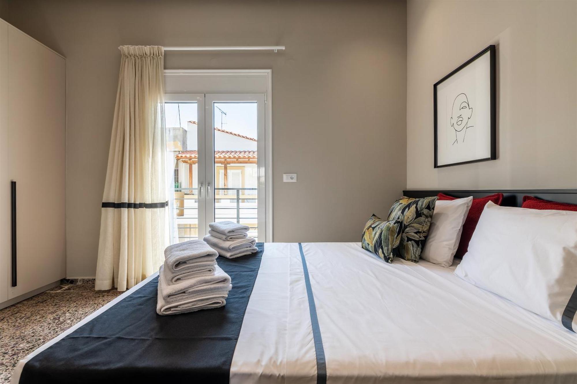 Andrews Luxury Suites Near The Airport Heraklion Exterior foto