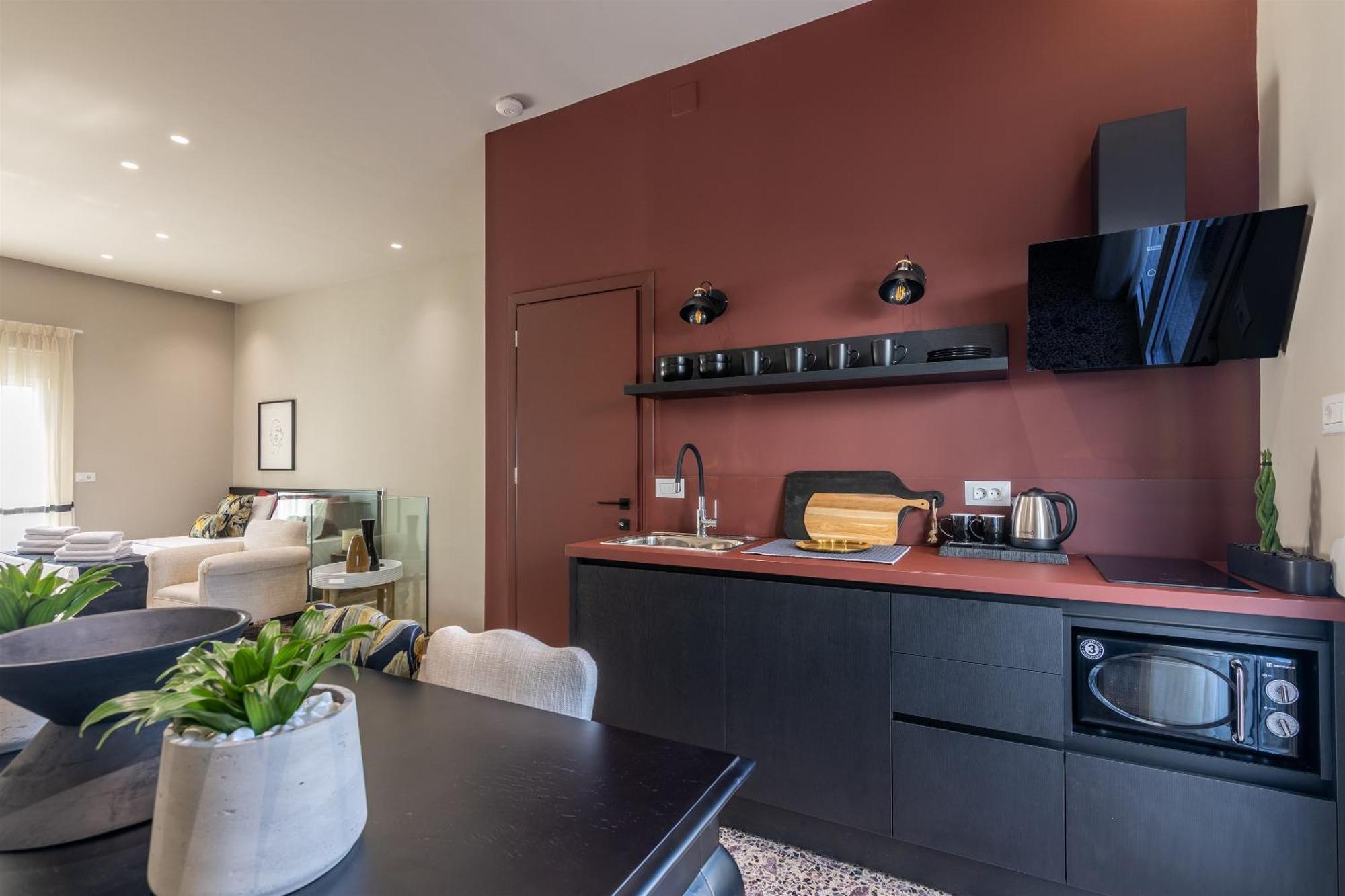 Andrews Luxury Suites Near The Airport Heraklion Exterior foto