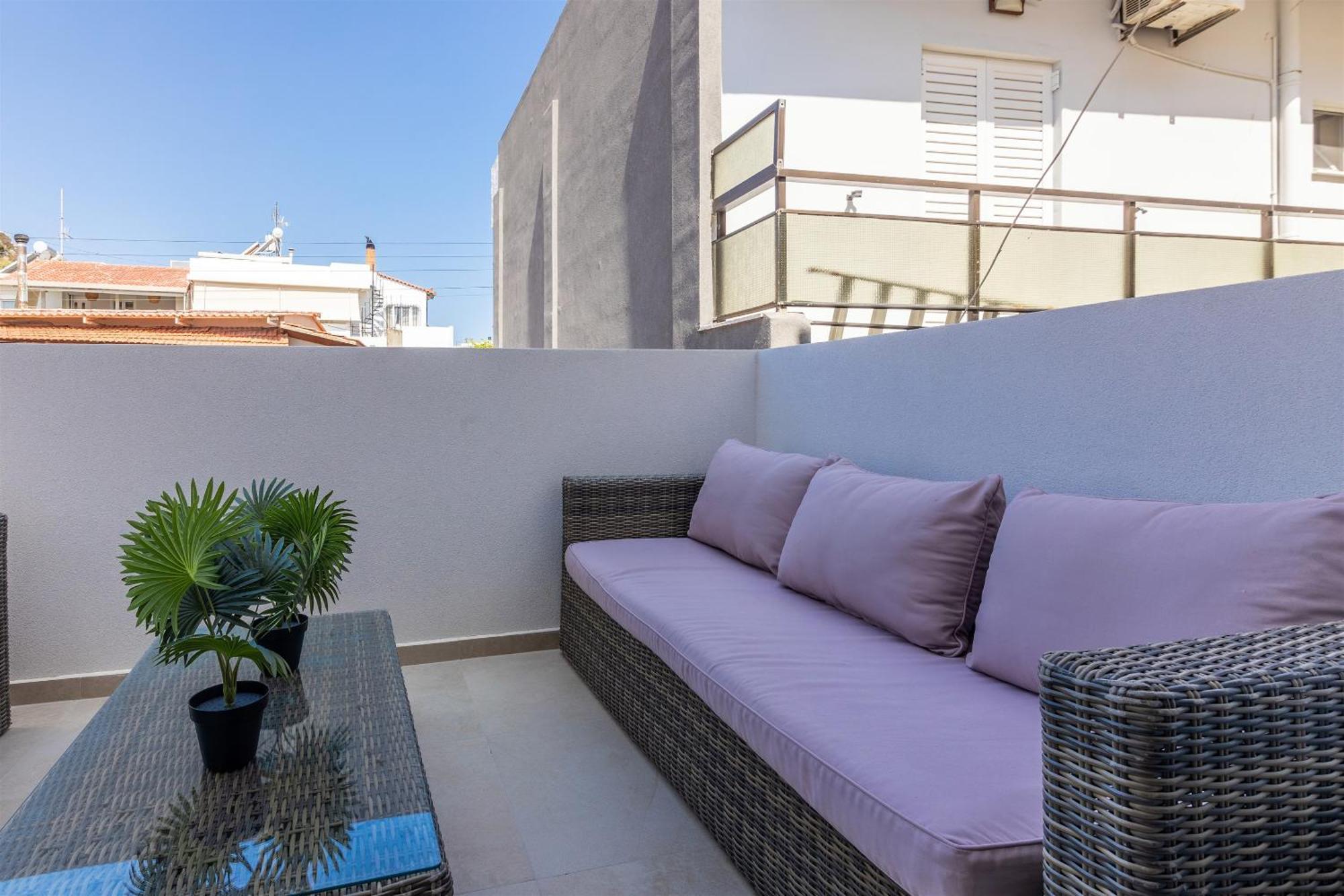 Andrews Luxury Suites Near The Airport Heraklion Exterior foto