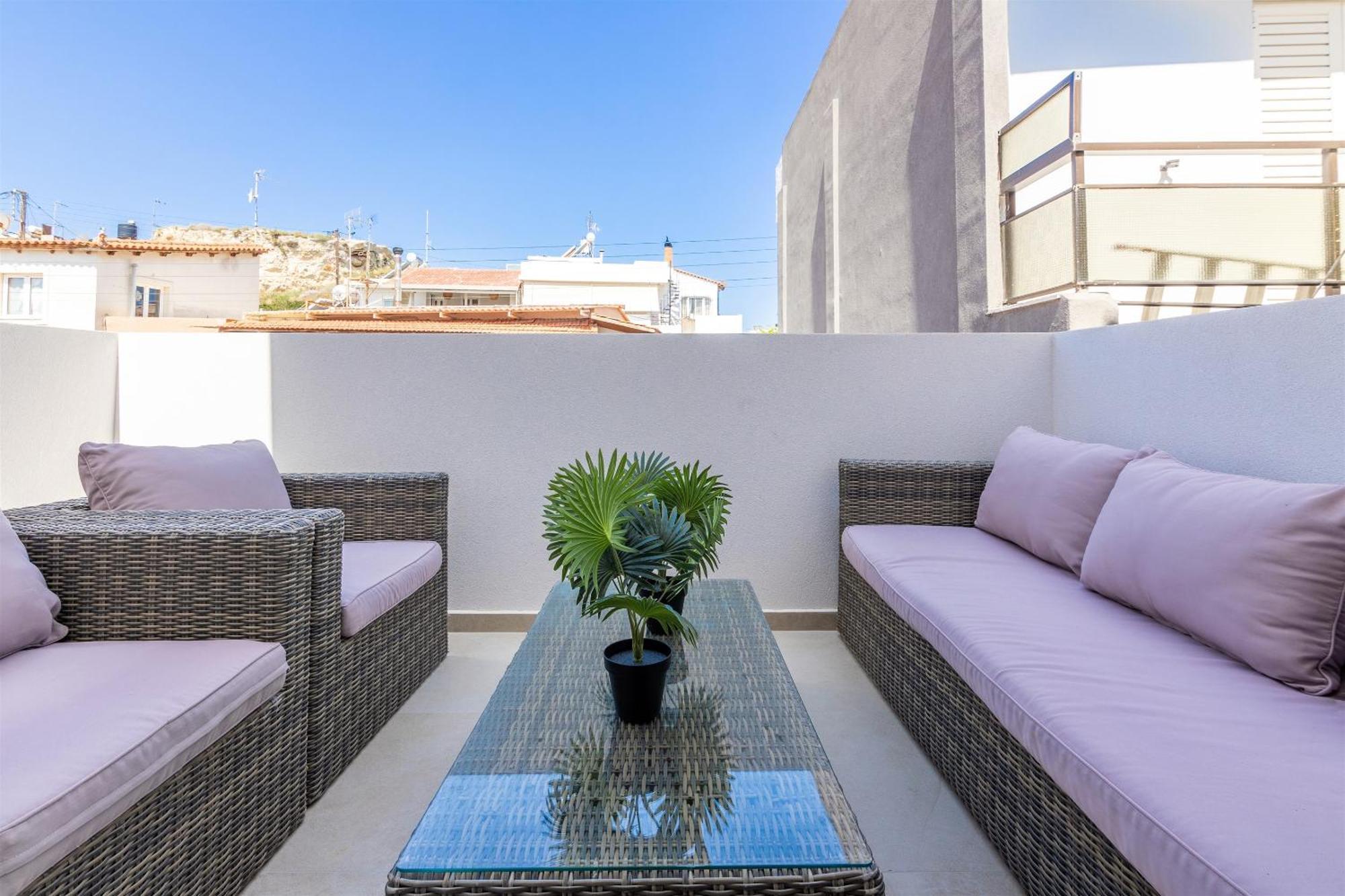 Andrews Luxury Suites Near The Airport Heraklion Exterior foto
